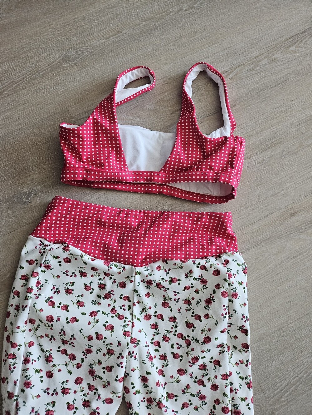 2pc Rose Set - Picture 4 of 6